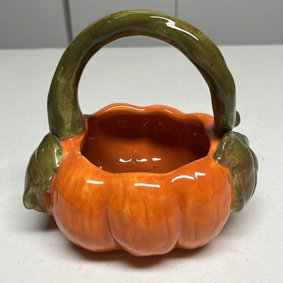 Pumpkin Candy Dish - Picture 7 of 15